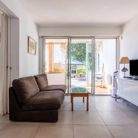 De La Brune Proche Plages Villa *